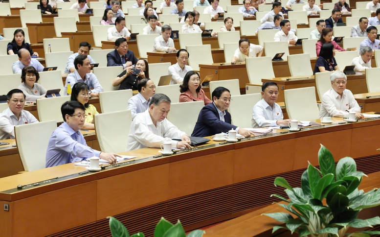 Thông qua Luật Tổ chức chính quyền địa phương (sửa đổi): Bước ngoặt lịch sử vận hành mô hình chính quyền 2 cấp- Ảnh 1. Thông qua Luật Tổ chức chính quyền địa phương (sửa đổi): Bước ngoặt lịch sử vận hành mô hình chính quyền 2 cấp- Ảnh 1.