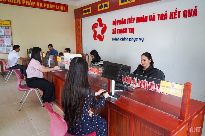 Không để gián đoạn thủ tục hành chính khi triển khai mô hình chính quyền địa phương 2 cấp- Ảnh 1. Không để gián đoạn thủ tục hành chính khi triển khai mô hình chính quyền địa phương 2 cấp- Ảnh 1.