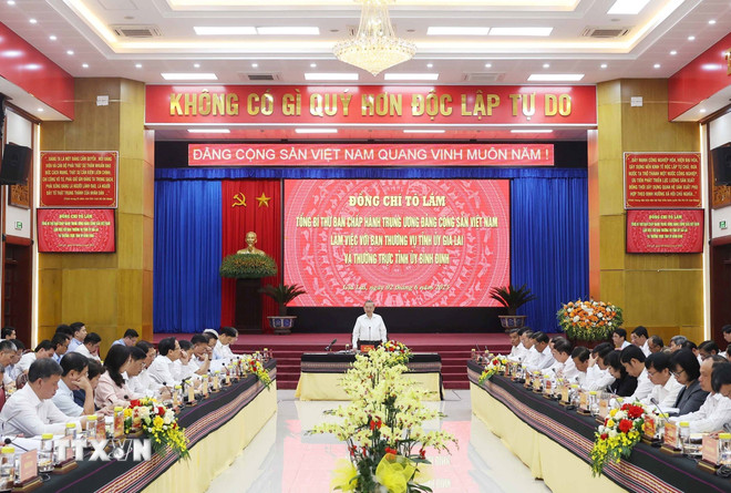 Tổng Bí thư: Đưa tỉnh Gia Lai mới trở thành một cực tăng trưởng quan trọng ở Trung - Trung Bộ- Ảnh 3. Tổng Bí thư: Đưa tỉnh Gia Lai mới trở thành một cực tăng trưởng quan trọng ở Trung - Trung Bộ- Ảnh 3.
