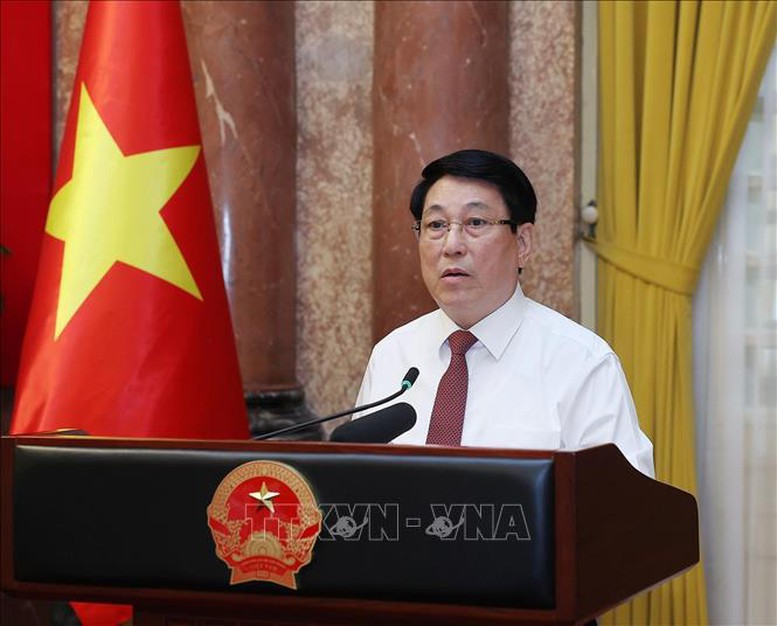 Chủ tịch nước: Báo chí phải luôn là người đồng hành tỉnh táo và tin cậy cùng đất nước bước vào kỷ nguyên mới- Ảnh 3. Chủ tịch nước: Báo chí phải luôn là người đồng hành tỉnh táo và tin cậy cùng đất nước bước vào kỷ nguyên mới- Ảnh 3.