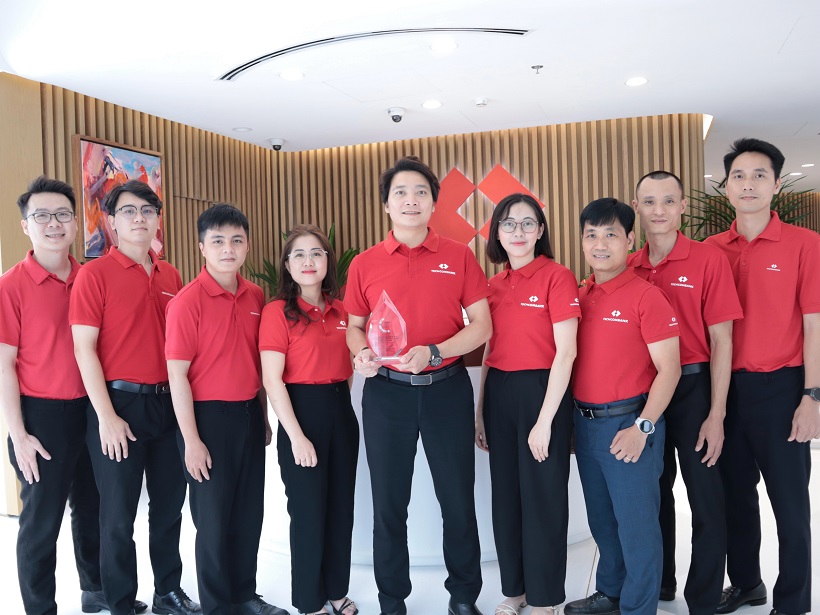 Techcombank là đại diện duy nhất Việt Nam được giải thưởng Celent Model Bank 2025 về quản lý vận hành xuất sắc - Ảnh 2. Techcombank là đại diện duy nhất Việt Nam được giải thưởng Celent Model Bank 2025 về quản lý vận hành xuất sắc - Ảnh 2.