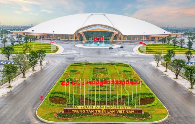 Vingroup (VIC) chính thức bàn giao mặt bằng siêu dự án dùng 24.000 tấn thép dựng mái vòm- Ảnh 3. Vingroup (VIC) chính thức bàn giao mặt bằng siêu dự án dùng 24.000 tấn thép dựng mái vòm- Ảnh 3.