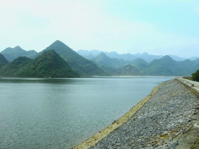 Chỉ vài tháng nữa, Ninh Bình sẽ xây dựng khu nghỉ dưỡng cao cấp nằm ngay cạnh hồ nước ngọt lớn nhất tỉnh- Ảnh 1. Chỉ vài tháng nữa, Ninh Bình sẽ xây dựng khu nghỉ dưỡng cao cấp nằm ngay cạnh hồ nước ngọt lớn nhất tỉnh- Ảnh 1.