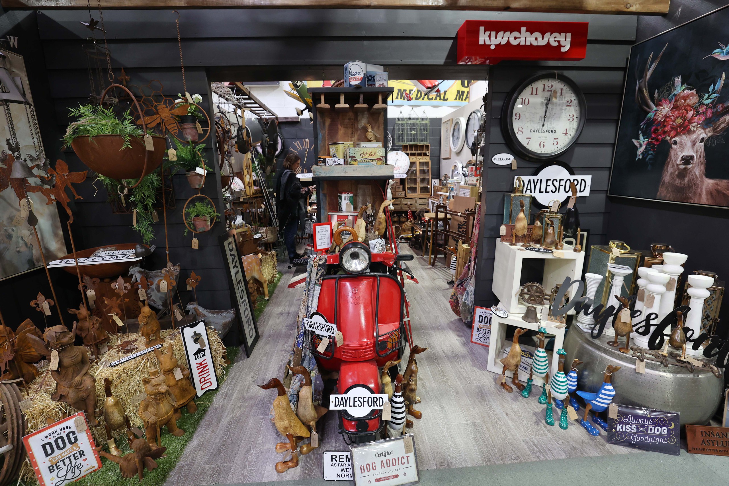 Photo Travel: "Mua cũ, dùng lại", những điểm hẹn thú vị tại Melbourne
