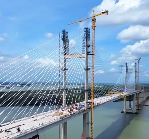 Cây cầu dây văng có tĩnh không cao nhất Việt Nam chính thức hợp long- Ảnh 1. Cây cầu dây văng có tĩnh không cao nhất Việt Nam chính thức hợp long- Ảnh 1.