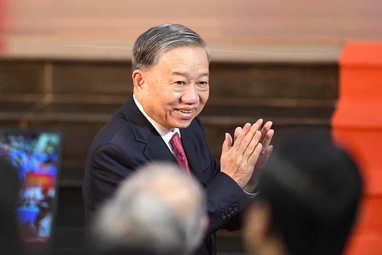 Toàn văn phát biểu của Tổng Bí thư Tô Lâm với nhân dân TP.HCM và thông điệp gửi nhân dân cả nước- Ảnh 1. Toàn văn phát biểu của Tổng Bí thư Tô Lâm với nhân dân TP.HCM và thông điệp gửi nhân dân cả nước- Ảnh 1.