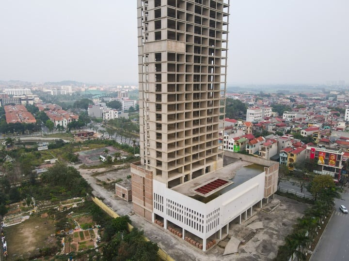 Tỉnh nhỏ nhất Việt Nam sắp vận hành tòa nhà cao nhất: Là công trình được ‘hồi sinh’ sau nhiều năm bỏ hoang- Ảnh 1. Tỉnh nhỏ nhất Việt Nam sắp vận hành tòa nhà cao nhất: Là công trình được ‘hồi sinh’ sau nhiều năm bỏ hoang- Ảnh 1.