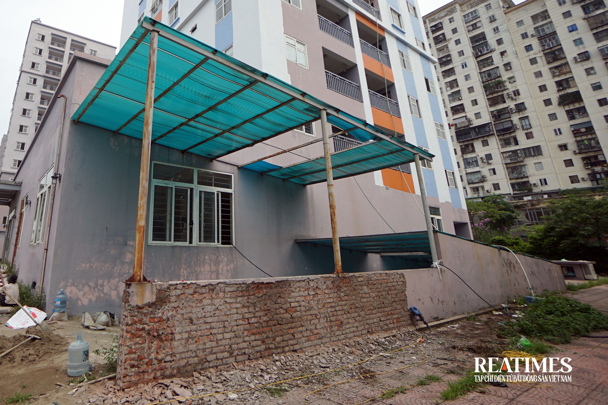 Hà Nội: Khu tái định cư Đền Lừ III bỏ hoang không người ở- Ảnh 19.