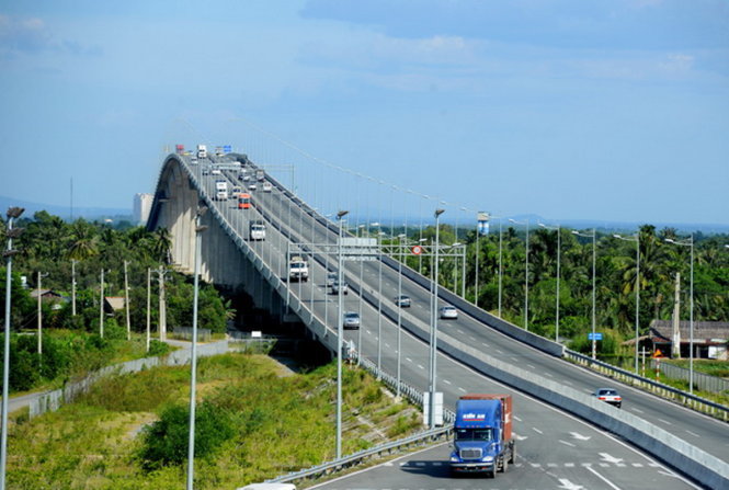Xây thêm cầu vượt 5 làn xe cạnh cây cầu lớn nhất tuyến cao tốc TP. HCM - Long Thành từng hư hỏng nghiêm trọng- Ảnh 1. Xây thêm cầu vượt 5 làn xe cạnh cây cầu lớn nhất tuyến cao tốc TP. HCM - Long Thành từng hư hỏng nghiêm trọng- Ảnh 1.