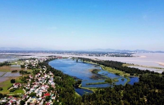 Tái khởi động dự án khu du lịch sinh thái gần 4.000 tỷ tại một tỉnh miền Trung sau gần chục năm 'đắp chiếu'- Ảnh 1. Tái khởi động dự án khu du lịch sinh thái gần 4.000 tỷ tại một tỉnh miền Trung sau gần chục năm 'đắp chiếu'- Ảnh 1.
