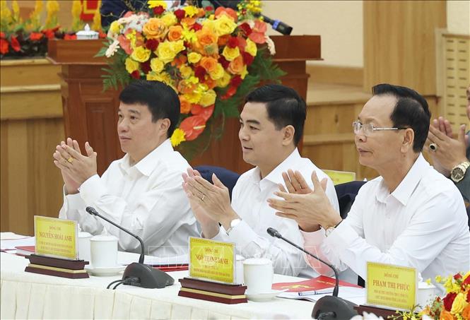 Tổng Bí thư Tô Lâm: Tỉnh Lâm Đồng mới khẩn trương xây dựng lại quy hoạch tổng thể phát triển kinh tế - xã hội giai đoạn mới- Ảnh 4. Tổng Bí thư Tô Lâm: Tỉnh Lâm Đồng mới khẩn trương xây dựng lại quy hoạch tổng thể phát triển kinh tế - xã hội giai đoạn mới- Ảnh 4.