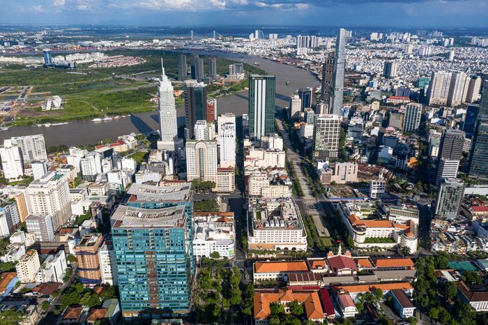 Siêu đô thị đông dân nhất Việt Nam hình thành phường mới: Tên gọi đậm dấu ấn lịch sử, giá bất động sản thuộc hàng đắt đỏ nhất thành phố- Ảnh 1. Siêu đô thị đông dân nhất Việt Nam hình thành phường mới: Tên gọi đậm dấu ấn lịch sử, giá bất động sản thuộc hàng đắt đỏ nhất thành phố- Ảnh 1.