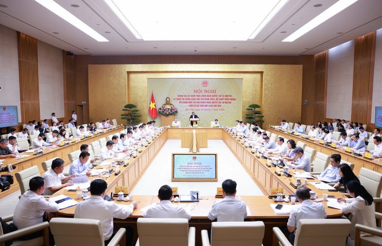Thủ tướng: Nghiên cứu đề xuất điều chỉnh, bổ sung chính sách, pháp luật về đất đai- Ảnh 3. Thủ tướng: Nghiên cứu đề xuất điều chỉnh, bổ sung chính sách, pháp luật về đất đai- Ảnh 3.