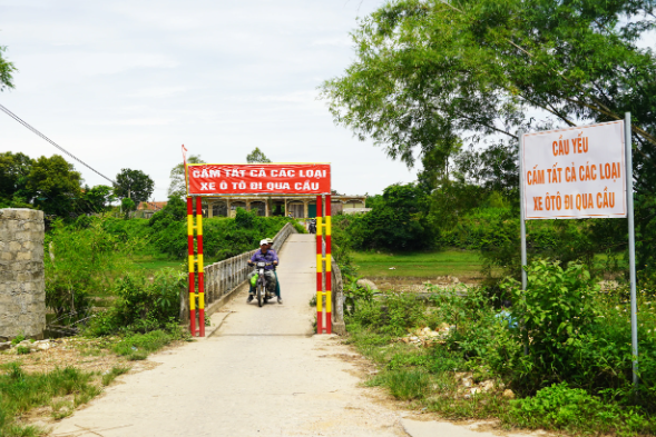 Cây cầu hơn 30 năm tuổi tại tỉnh hẹp nhất Việt Nam nguy cơ đổ sập- Ảnh 2. Cây cầu hơn 30 năm tuổi tại tỉnh hẹp nhất Việt Nam nguy cơ đổ sập- Ảnh 2.