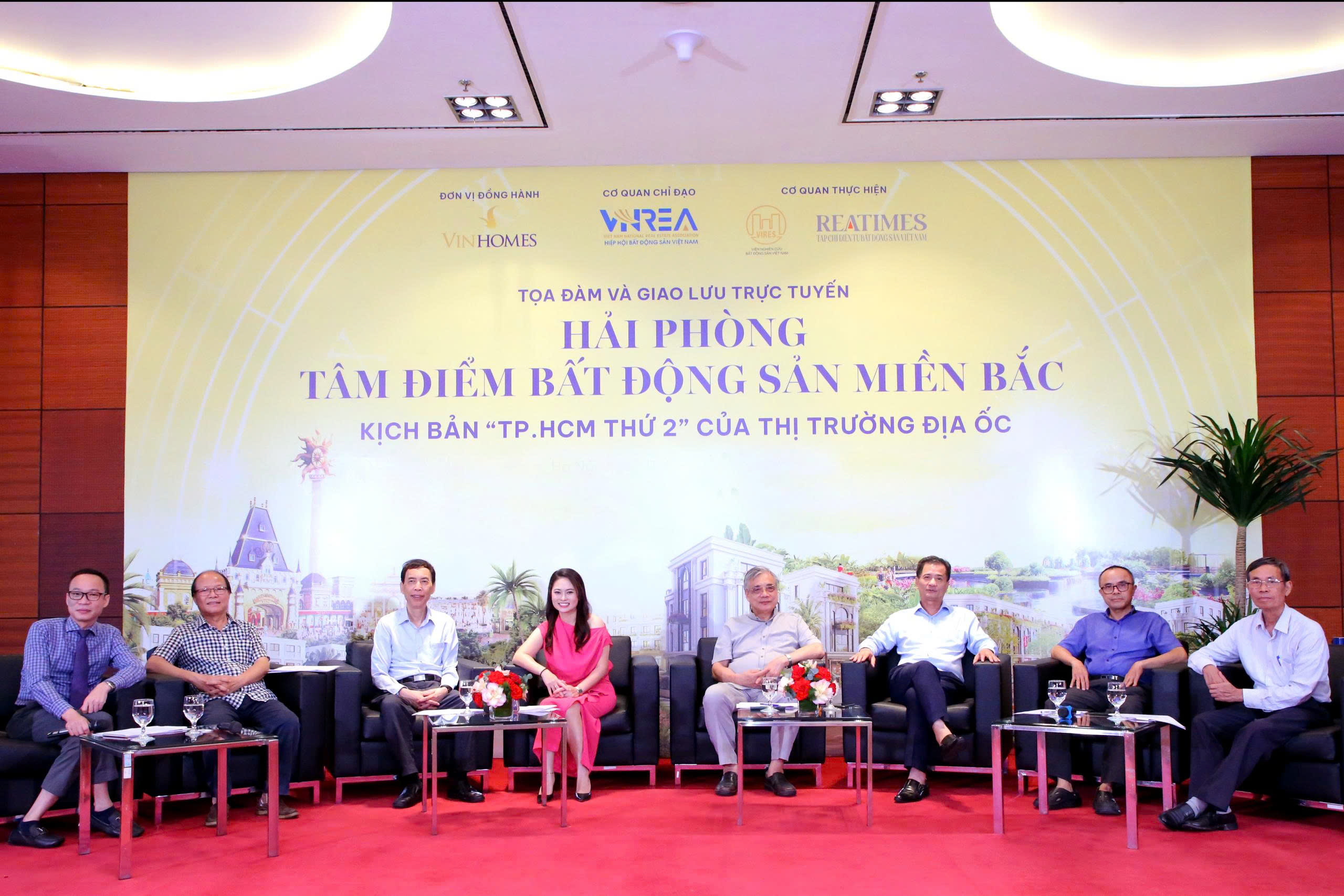 Tọa đàm và GLTT "Hải Phòng - Tâm điểm bất động sản miền Bắc: Kịch bản ‘TP.HCM thứ 2’ của thị trường địa ốc"