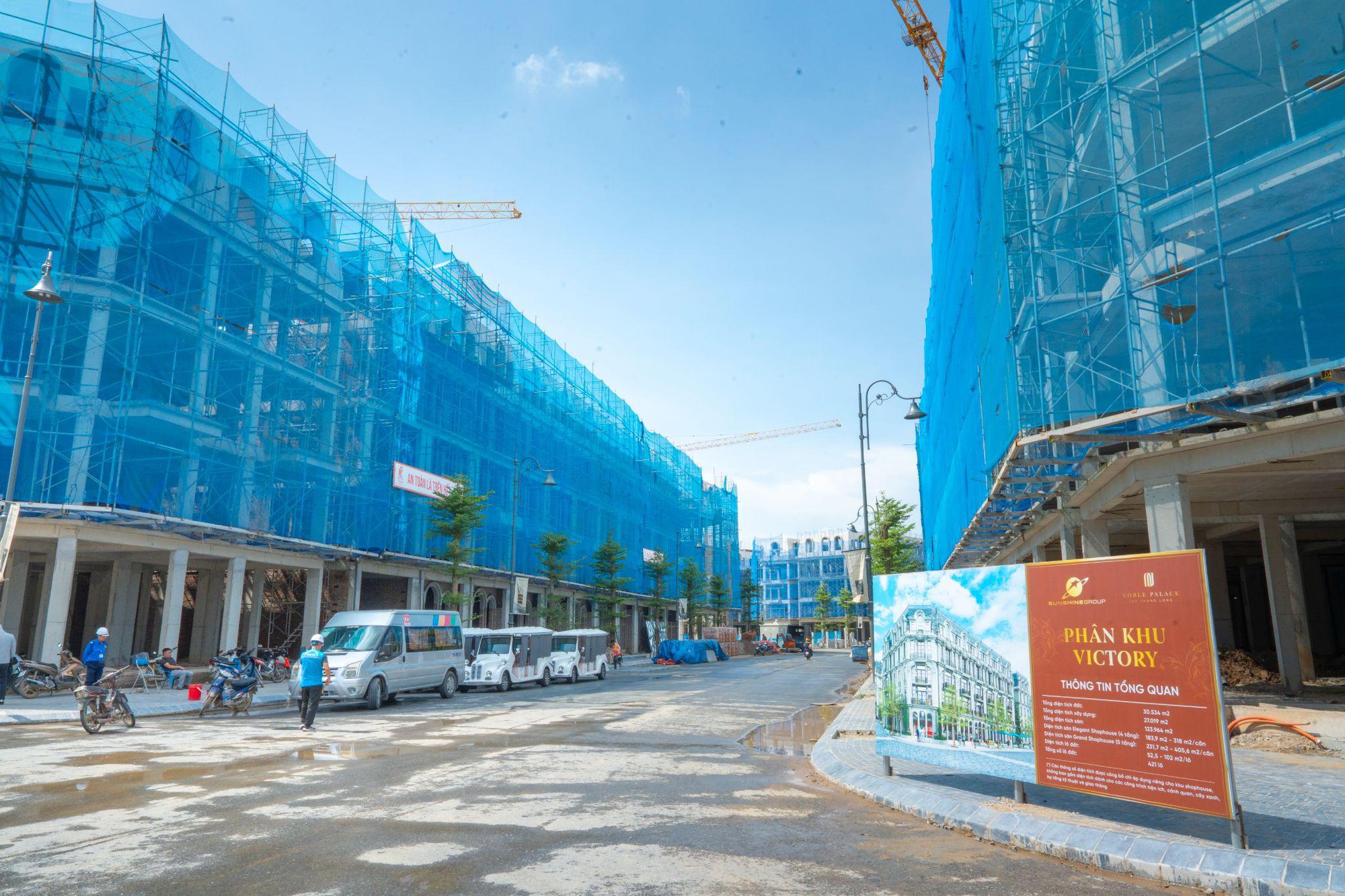 Sunshine Group livestream tối 11/7: Khách đặt giá trúng nhà phố Noble Palace Tay Thang Long rẻ hơn 2,5 tỷ đồng- Ảnh 5. Sunshine Group livestream tối 11/7: Khách đặt giá trúng nhà phố Noble Palace Tay Thang Long rẻ hơn 2,5 tỷ đồng- Ảnh 5.