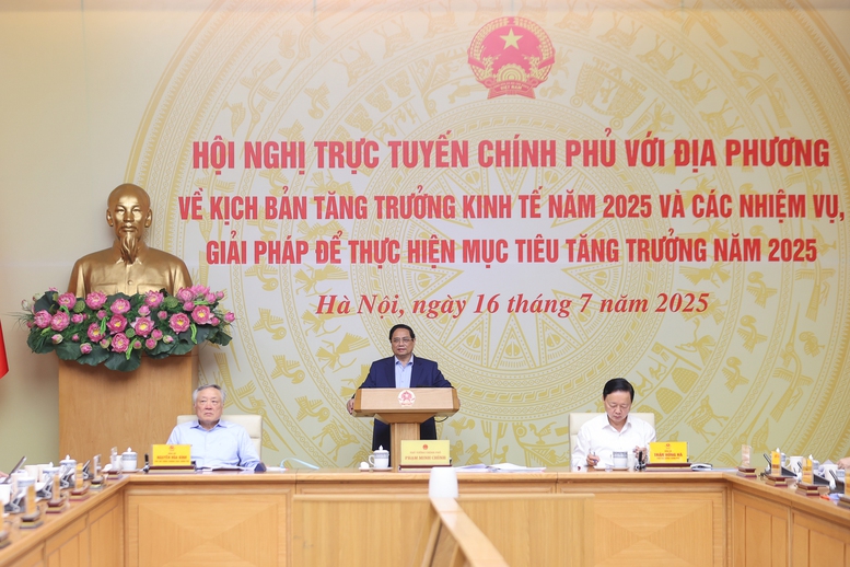 Thủ tướng: Phấn đấu tăng trưởng kinh tế năm 2025 từ 8,3 - 8,5%- Ảnh 1. Thủ tướng: Phấn đấu tăng trưởng kinh tế năm 2025 từ 8,3 - 8,5%- Ảnh 1.