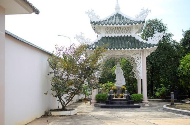 Chốn đi về của 'người đẹp Tây Đô' giữa lòng thành phố: Biệt thự gần 3.000m2 đậm phong cách Nhật, ưu tiên thiền và nghỉ dưỡng- Ảnh 2. Chốn đi về của 'người đẹp Tây Đô' giữa lòng thành phố: Biệt thự gần 3.000m2 đậm phong cách Nhật, ưu tiên thiền và nghỉ dưỡng- Ảnh 2.