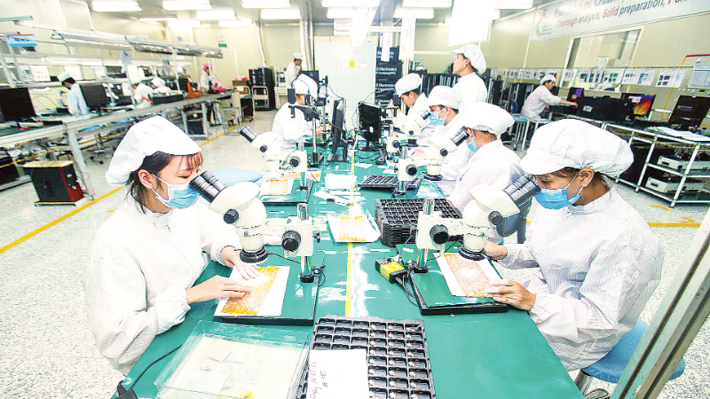 Kinh tế tiếp tục đà tăng trưởng- Ảnh 1. Kinh tế tiếp tục đà tăng trưởng- Ảnh 1.