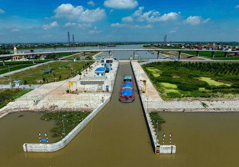 Kênh đào lớn nhất Việt Nam đón tin vui- Ảnh 1. Kênh đào lớn nhất Việt Nam đón tin vui- Ảnh 1.