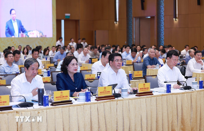 Thủ tướng: KHCN phải phục vụ đắc lực vận hành bộ máy và mục tiêu tăng trưởng- Ảnh 2.