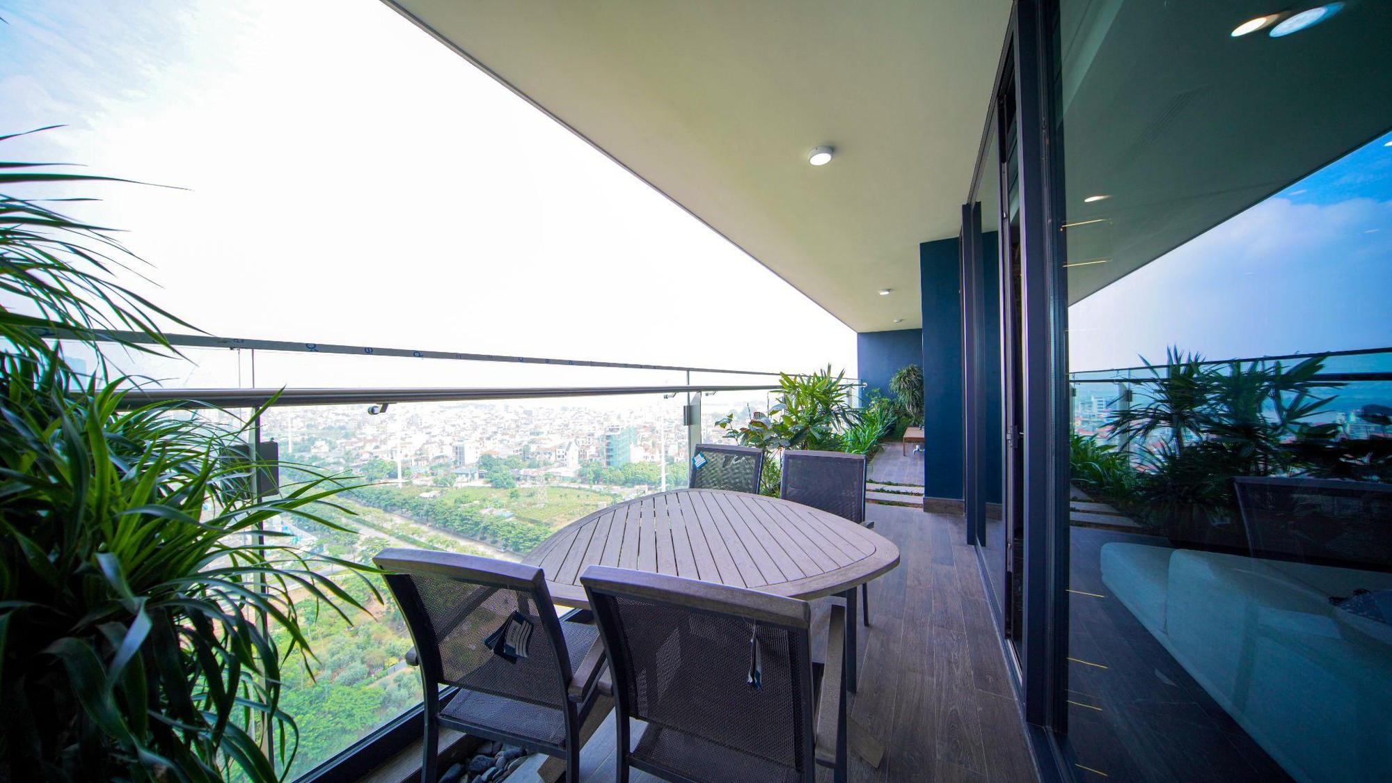 Chung cư Hà Nội thiết lập mặt bằng giá mới, Tây Hồ Tây chạm ngưỡng 330 triệu/m2- Ảnh 2. Chung cư Hà Nội thiết lập mặt bằng giá mới, Tây Hồ Tây chạm ngưỡng 330 triệu/m2- Ảnh 2.