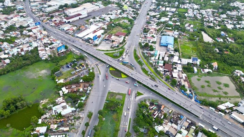 Đồng Nai sẽ tiếp tục áp dụng 2 bảng giá đất cũ đến hết năm 2025- Ảnh 1. Đồng Nai sẽ tiếp tục áp dụng 2 bảng giá đất cũ đến hết năm 2025- Ảnh 1.