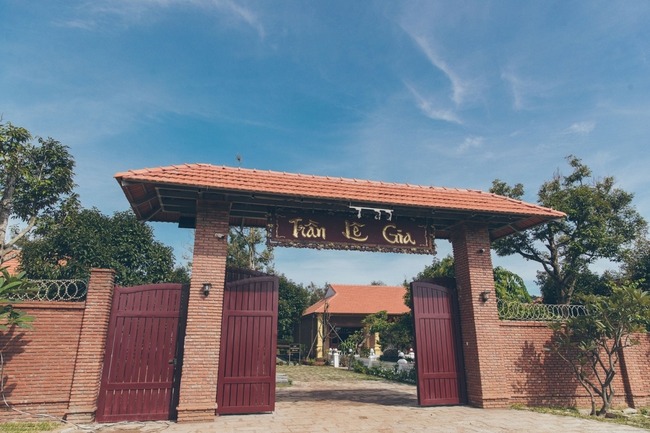 Biệt phủ báo hiếu mẹ của ‘đại gia kim cương’: Rộng đến 10.000m2, đẹp như phim cổ trang- Ảnh 1. Biệt phủ báo hiếu mẹ của ‘đại gia kim cương’: Rộng đến 10.000m2, đẹp như phim cổ trang- Ảnh 1.