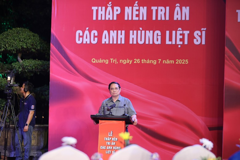 Thủ tướng: Các Anh hùng liệt sĩ đã làm rạng rỡ non sông, đất nước ta- Ảnh 1. Thủ tướng: Các Anh hùng liệt sĩ đã làm rạng rỡ non sông, đất nước ta- Ảnh 1.