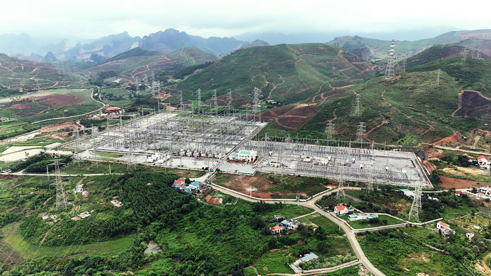 Đưa máy biến áp AT3 TBA 500kV Quảng Ninh trở lại vận hành- Ảnh 9.