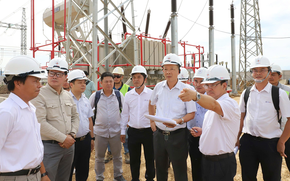 Tập trung nguồn lực, đẩy nhanh tiến độ 2 dự án truyền tải điện tại Khánh Hòa và Phú Yên- Ảnh 1. Tập trung nguồn lực, đẩy nhanh tiến độ 2 dự án truyền tải điện tại Khánh Hòa và Phú Yên- Ảnh 1.