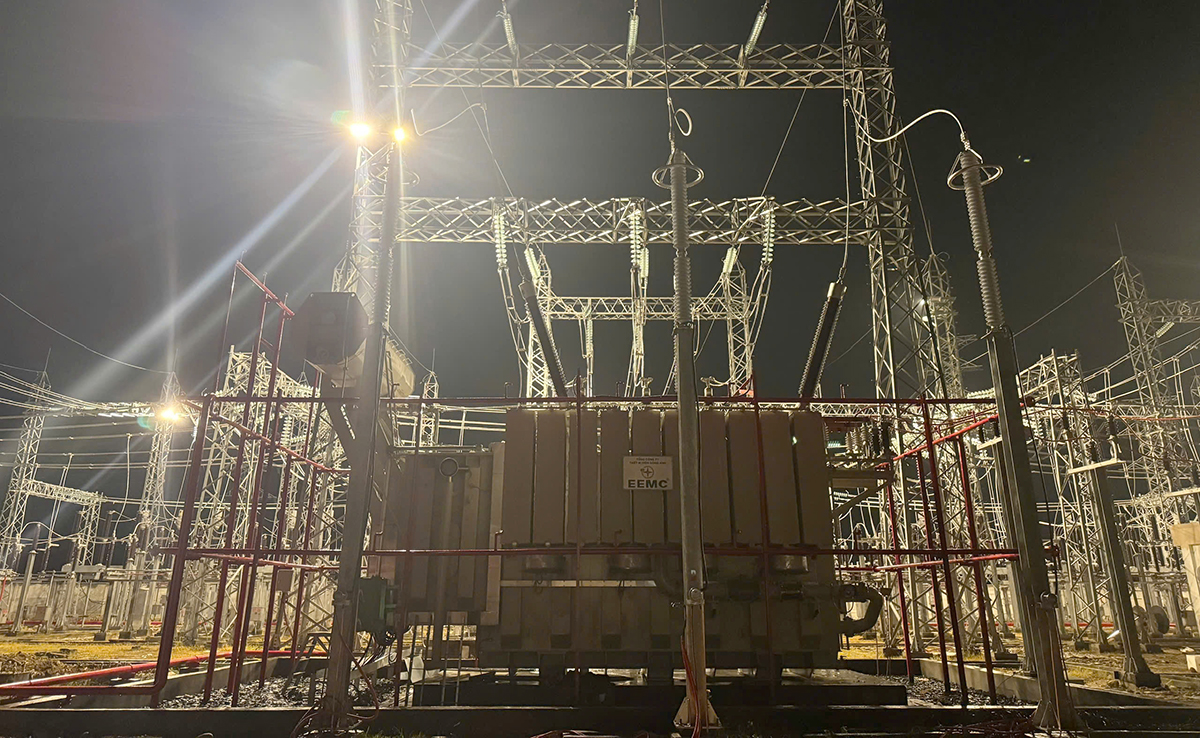 Đóng điện công trình Trạm biến áp 220kV Bá Thiện – tăng cường đảm bảo điện cho tỉnh Vĩnh Phúc- Ảnh 3. Đóng điện công trình Trạm biến áp 220kV Bá Thiện – tăng cường đảm bảo điện cho tỉnh Vĩnh Phúc- Ảnh 3.