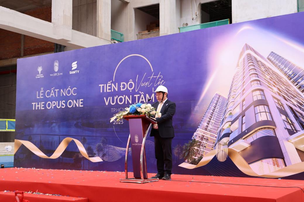 Vinhomes và SAMTY tổ chức lễ cất nóc 4 tòa tháp The Opus One, dự kiến bàn giao từ quý I/2026- Ảnh 3. Vinhomes và SAMTY tổ chức lễ cất nóc 4 tòa tháp The Opus One, dự kiến bàn giao từ quý I/2026- Ảnh 3.
