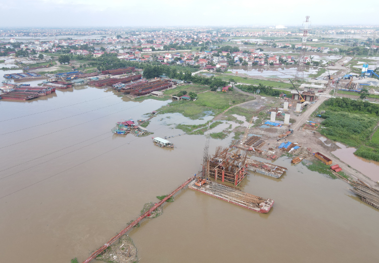 Cây cầu đầu tiên vượt sông Thái Bình, kết nối Bắc Ninh - Hải Phòng dự kiến vượt tiến độ 1 năm- Ảnh 2. Cây cầu đầu tiên vượt sông Thái Bình, kết nối Bắc Ninh - Hải Phòng dự kiến vượt tiến độ 1 năm- Ảnh 2.
