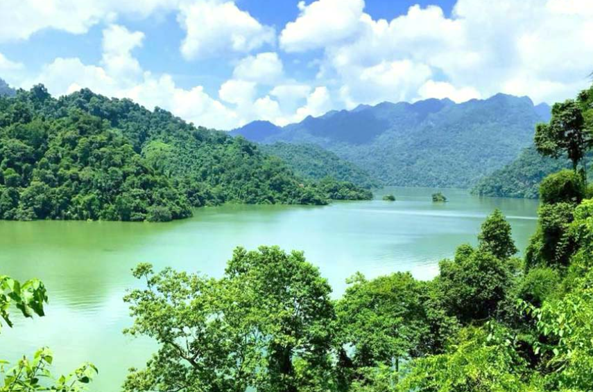Việt Nam sắp có thêm 1 khu du lịch quốc gia, tọa lạc tại nơi sở hữu hồ nước ngọt tự nhiên quy mô lớn nhất cả nước và lọt top thế giới- Ảnh 1. Việt Nam sắp có thêm 1 khu du lịch quốc gia, tọa lạc tại nơi sở hữu hồ nước ngọt tự nhiên quy mô lớn nhất cả nước và lọt top thế giới- Ảnh 1.