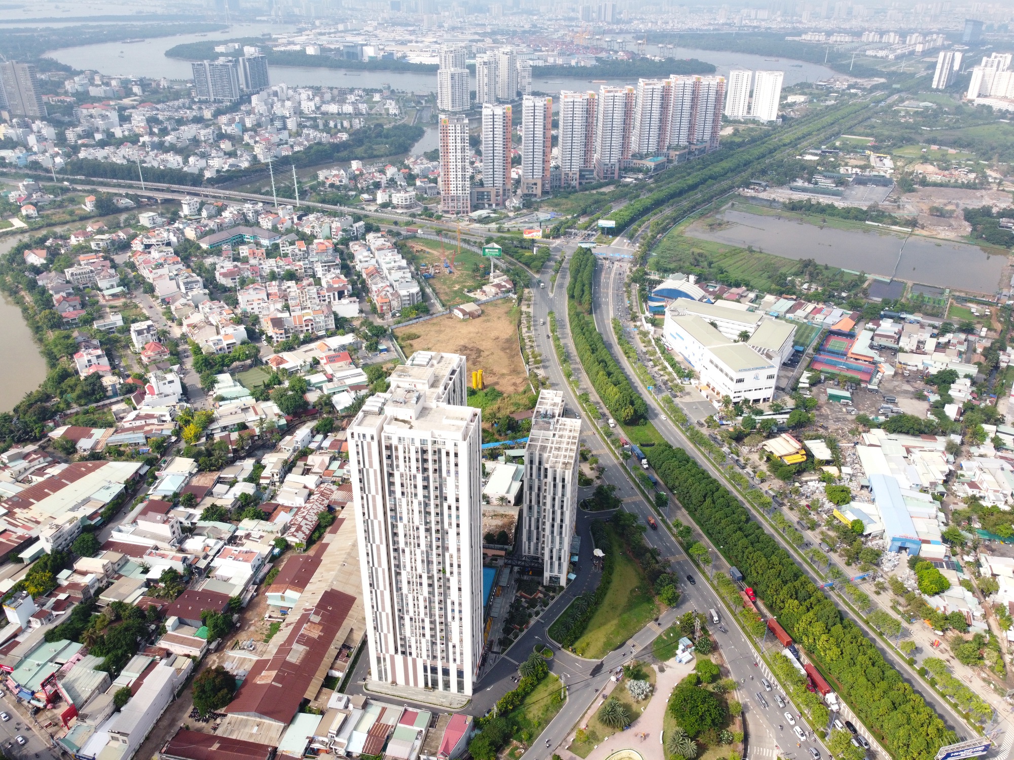 TP.HCM công bố 112 dự án miễn giấy phép xây dựng- Ảnh 1. TP.HCM công bố 112 dự án miễn giấy phép xây dựng- Ảnh 1.
