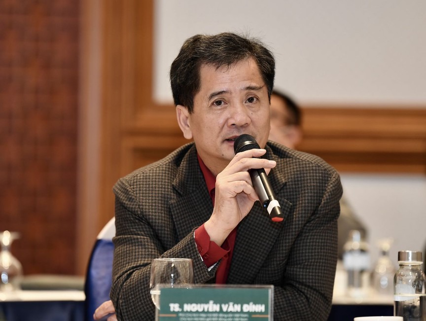 TS. Nguyễn Văn Đính: Bảng giá đất có thể vô tình hợp pháp hóa bong bóng bất động sản, đẩy giá lên trời- Ảnh 1. TS. Nguyễn Văn Đính: Bảng giá đất có thể vô tình hợp pháp hóa bong bóng bất động sản, đẩy giá lên trời- Ảnh 1.