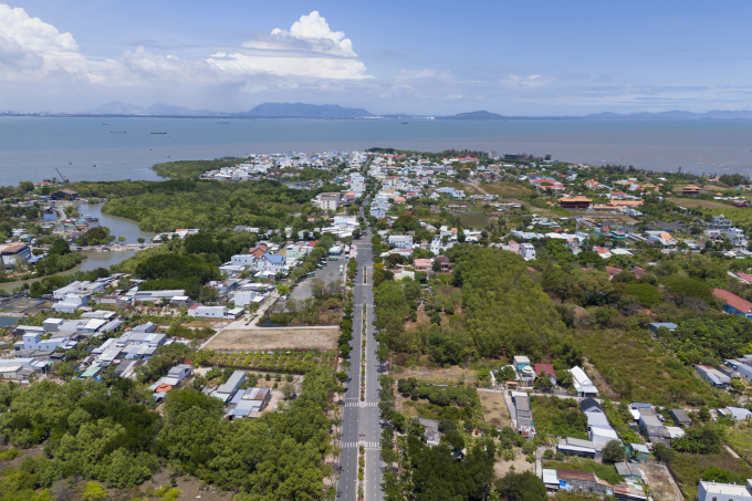 Cấp xã TP.HCM được quyết giao đất cho doanh nghiệp- Ảnh 1. Cấp xã TP.HCM được quyết giao đất cho doanh nghiệp- Ảnh 1.