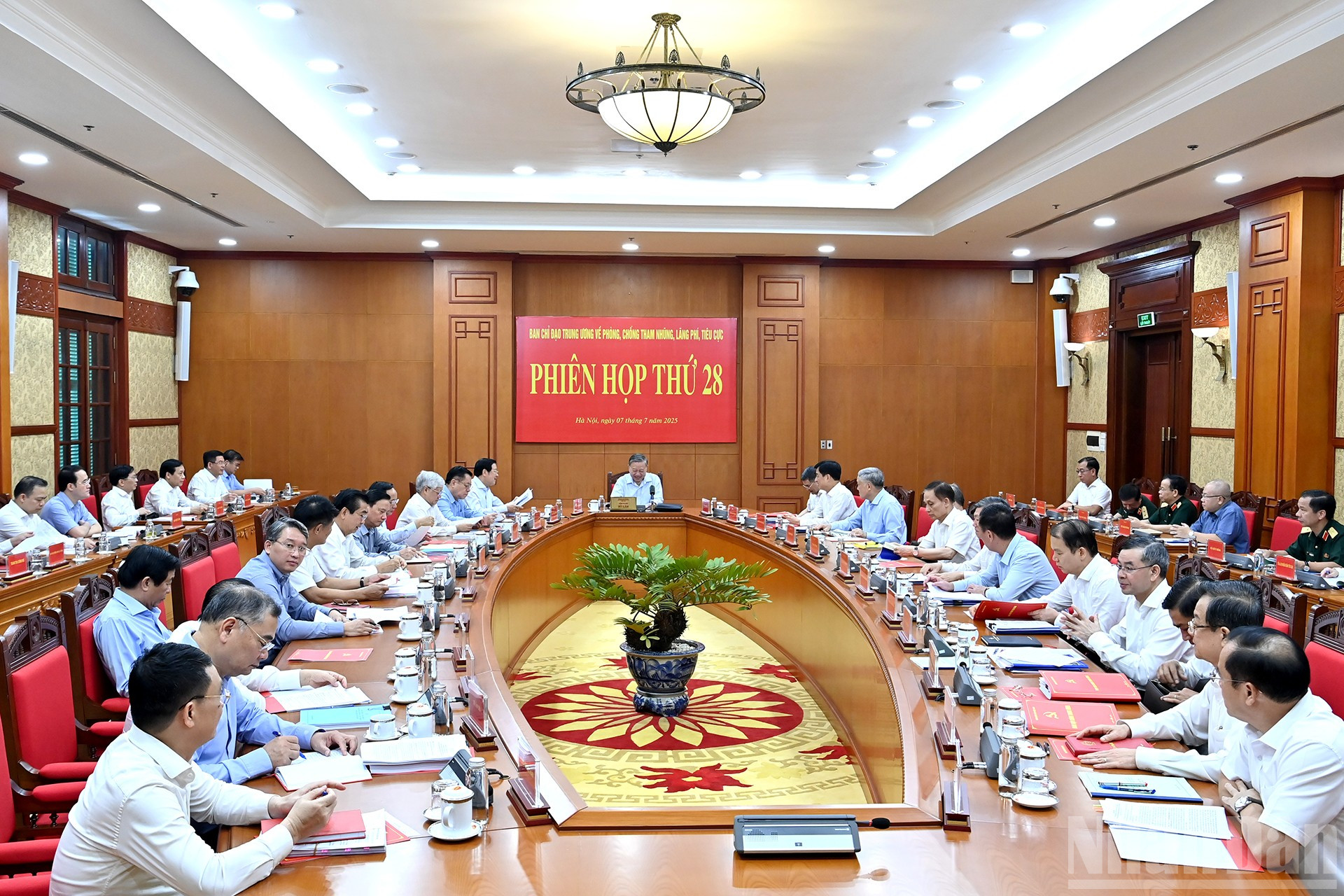 Tổng Bí thư Tô Lâm chủ trì Phiên họp thứ 28 của Ban Chỉ đạo Trung ương về phòng, chống tham nhũng, lãng phí, tiêu cực- Ảnh 5. Tổng Bí thư Tô Lâm chủ trì Phiên họp thứ 28 của Ban Chỉ đạo Trung ương về phòng, chống tham nhũng, lãng phí, tiêu cực- Ảnh 5.