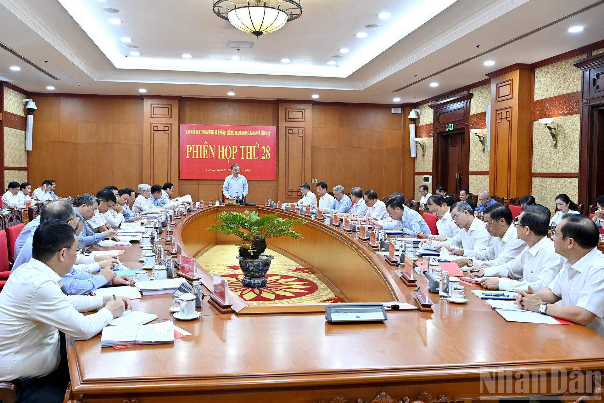 Tổng Bí thư Tô Lâm chủ trì Phiên họp thứ 28 của Ban Chỉ đạo Trung ương về phòng, chống tham nhũng, lãng phí, tiêu cực- Ảnh 3. Tổng Bí thư Tô Lâm chủ trì Phiên họp thứ 28 của Ban Chỉ đạo Trung ương về phòng, chống tham nhũng, lãng phí, tiêu cực- Ảnh 3.