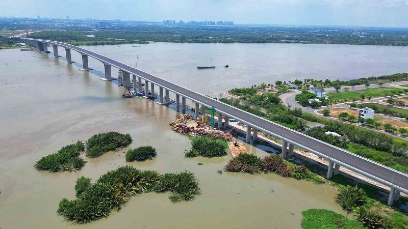 Chỉ 1 tháng nữa, cầu lớn nhất vành đai quan trọng của Nam Bộ sẽ thông xe: Rút ngắn quãng đường TP. HCM - Đồng Nai- Ảnh 1. Chỉ 1 tháng nữa, cầu lớn nhất vành đai quan trọng của Nam Bộ sẽ thông xe: Rút ngắn quãng đường TP. HCM - Đồng Nai- Ảnh 1.