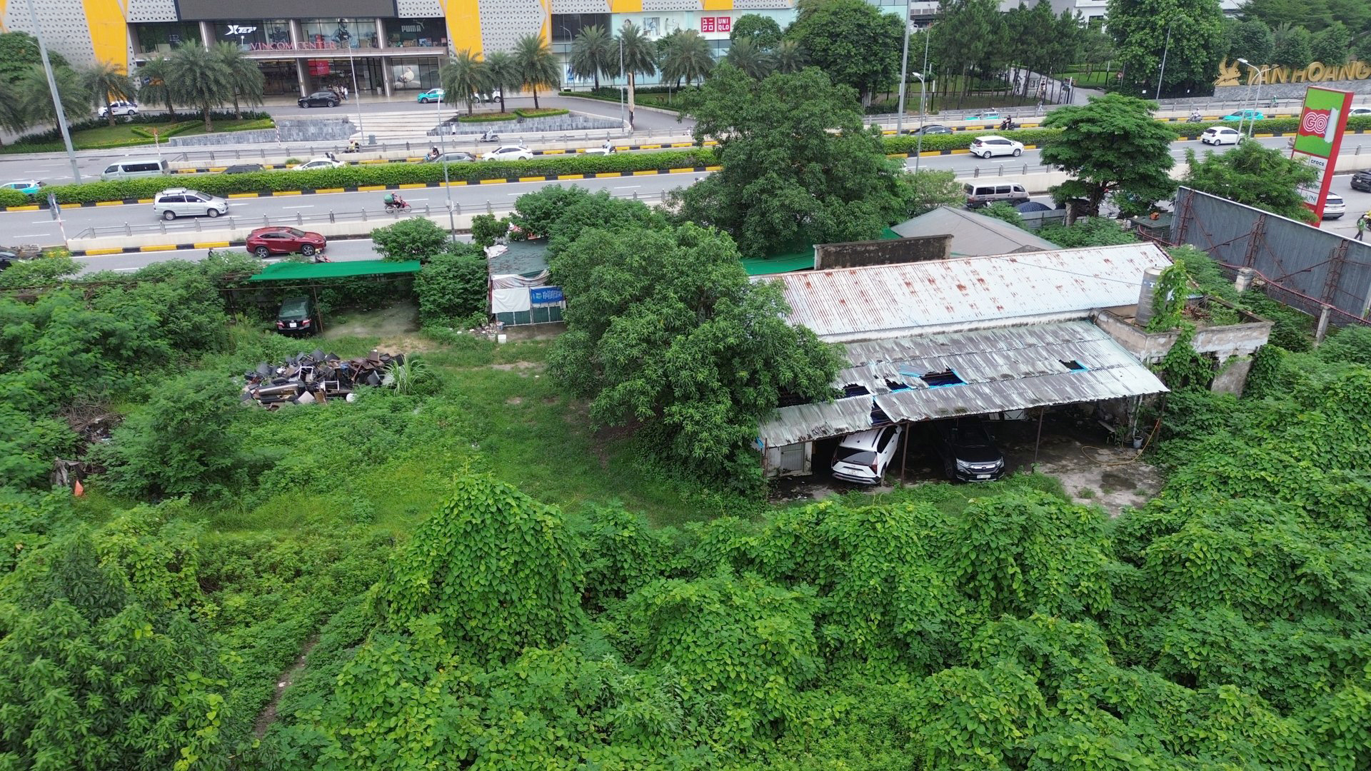 Hà Nội: Dự án tháp tài chính quốc tế hơn 13.000m2 đất sau 20 năm để cỏ mọc hoang gây lãng phí- Ảnh 16. Hà Nội: Dự án tháp tài chính quốc tế hơn 13.000m2 đất sau 20 năm để cỏ mọc hoang gây lãng phí- Ảnh 16.