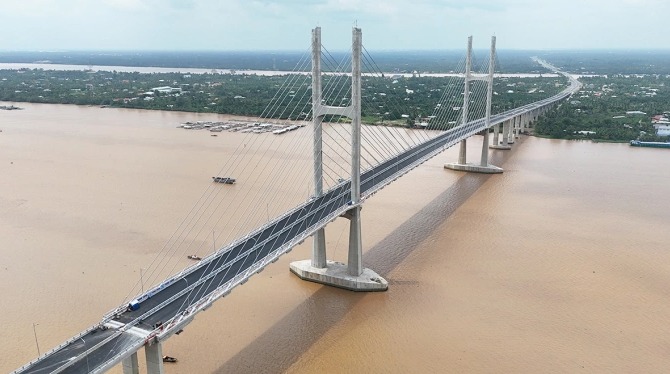 7 ngày nữa, sẽ khánh thành cây cầu gần 7.000 tỷ, nằm gần cầu dây văng đầu tiên do Việt Nam thiết kế- Ảnh 2.