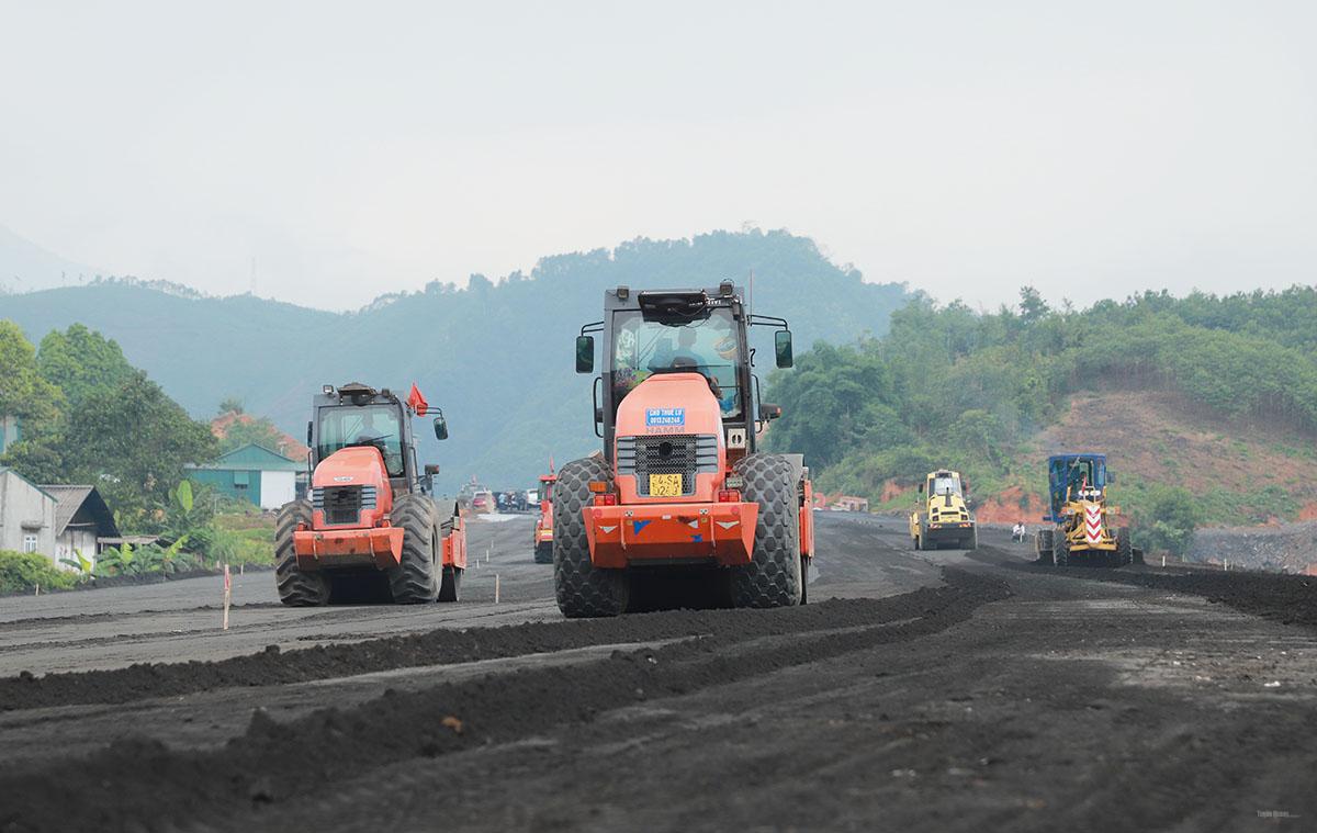 Nước rút thi công cao tốc Tuyên Quang - Hà Giang- Ảnh 3.
