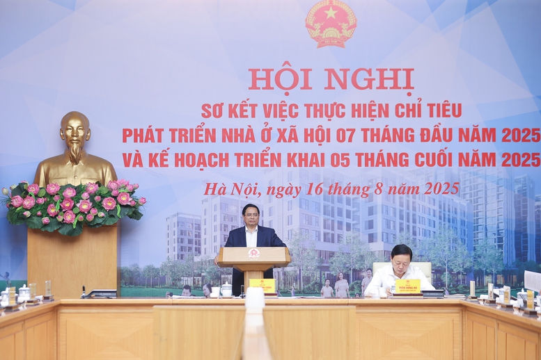 "Các địa phương phải đôn đốc chủ đầu tư tập trung nguồn lực, thi công với tinh thần 'vượt nắng, thắng mưa', hoàn thành 26.000 căn nhà ở xã hội ngay trong năm 2025"- Ảnh 2. "Các địa phương phải đôn đốc chủ đầu tư tập trung nguồn lực, thi công với tinh thần 'vượt nắng, thắng mưa', hoàn thành 26.000 căn nhà ở xã hội ngay trong năm 2025"- Ảnh 2.