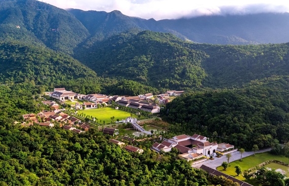 Quảng Ninh: Thành lập Ban Quản lý Di sản thế giới Vịnh Hạ Long - Yên Tử- Ảnh 1. Quảng Ninh: Thành lập Ban Quản lý Di sản thế giới Vịnh Hạ Long - Yên Tử- Ảnh 1.