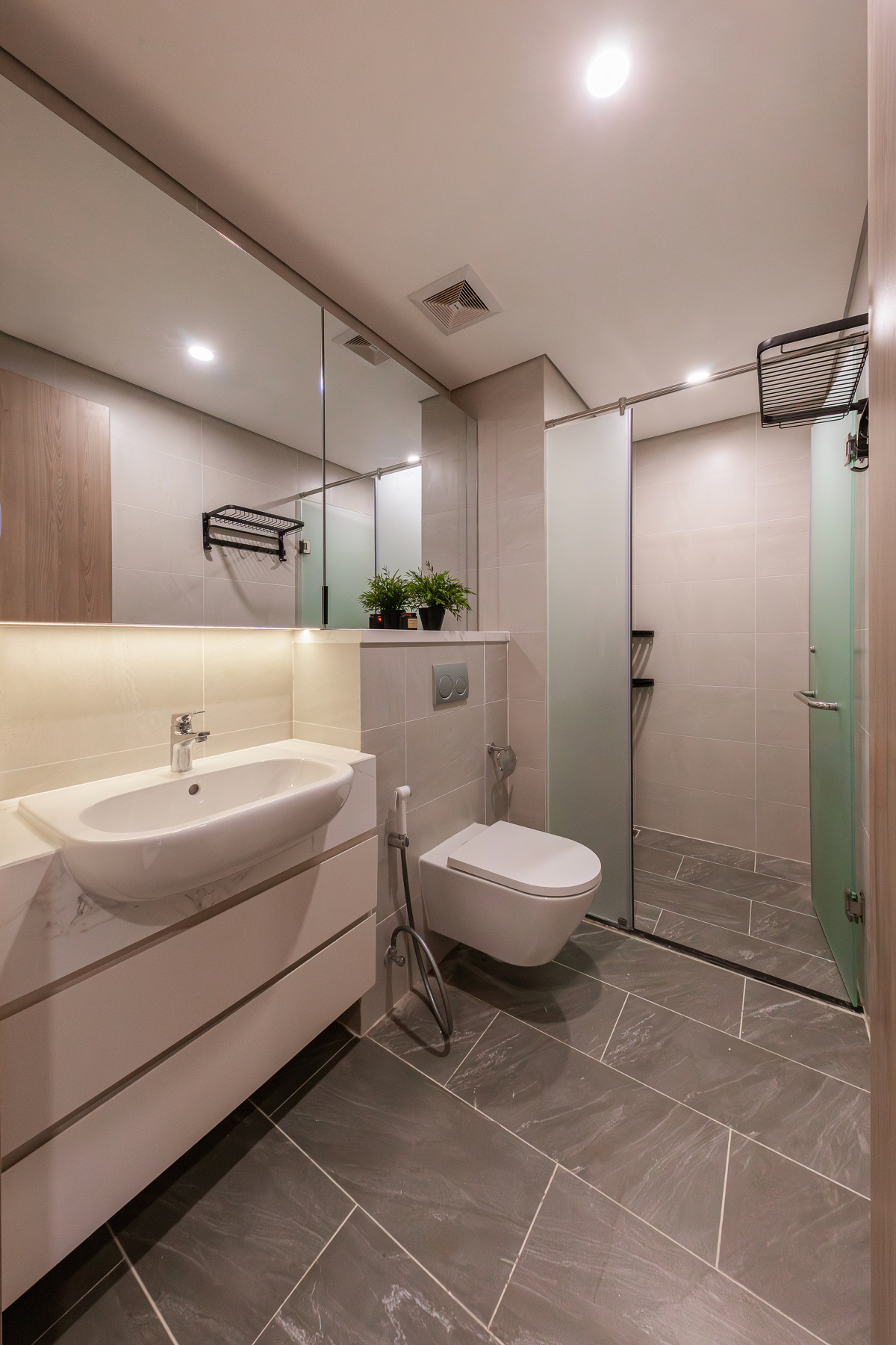 Cải tạo căn hộ 48 m2 cho 3 người ở với 280 triệu đồng- Ảnh 11. Cải tạo căn hộ 48 m2 cho 3 người ở với 280 triệu đồng- Ảnh 11.
