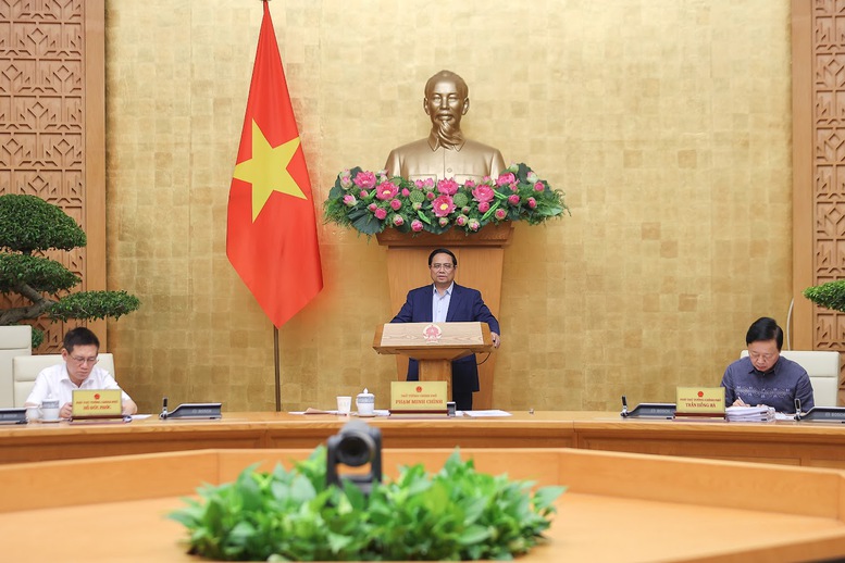 Thủ tướng: Việc giải quyết thủ tục cho người dân, doanh nghiệp phải đặt lên hàng đầu- Ảnh 8. Thủ tướng: Việc giải quyết thủ tục cho người dân, doanh nghiệp phải đặt lên hàng đầu- Ảnh 8.