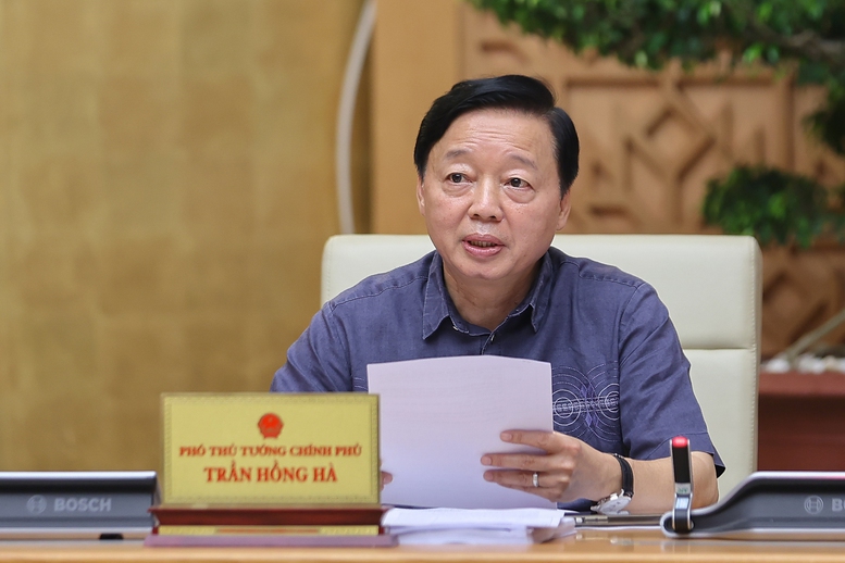 Thủ tướng: Việc giải quyết thủ tục cho người dân, doanh nghiệp phải đặt lên hàng đầu- Ảnh 3. Thủ tướng: Việc giải quyết thủ tục cho người dân, doanh nghiệp phải đặt lên hàng đầu- Ảnh 3.
