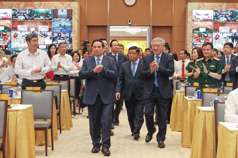 Hội nghị tổng kết chương trình và phong trào thi đua xóa nhà tạm, nhà dột nát- Ảnh 1.
